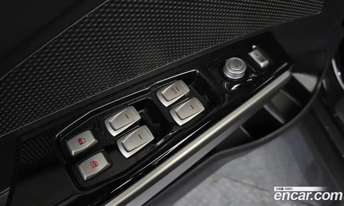 SsangYong TIBOLI 2016 1.6 Автомат в Москве № 818309, фото 13