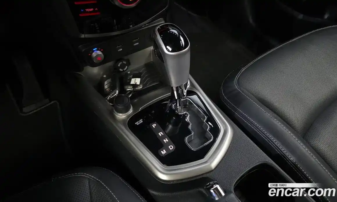 SsangYong TIBOLI 2016 1.6 Автомат в Москве № 818309, фото 9