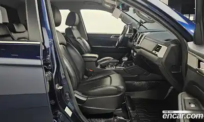 SsangYong Rexton 2018 2.2 Автомат в Москве № 818391, миниатюра 11