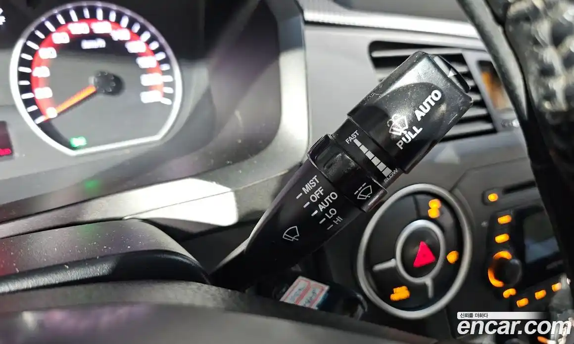 SsangYong Korando 2015 2.0 Автомат в Москве № 818688, фото 17