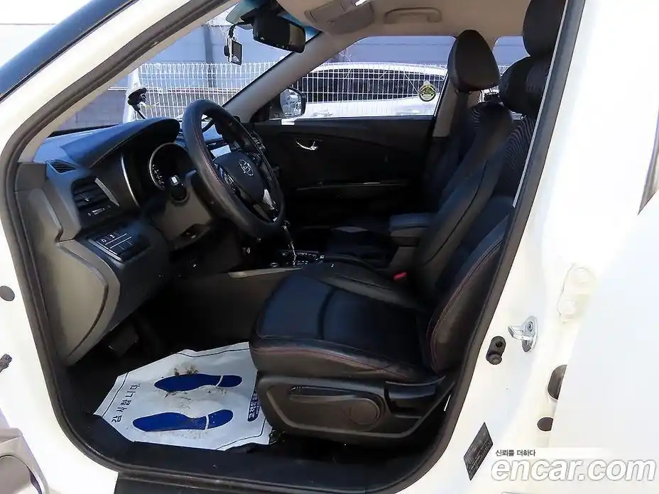 SsangYong TIBOLI 2017 1.6 Автомат в Москве № 818857, фото 5