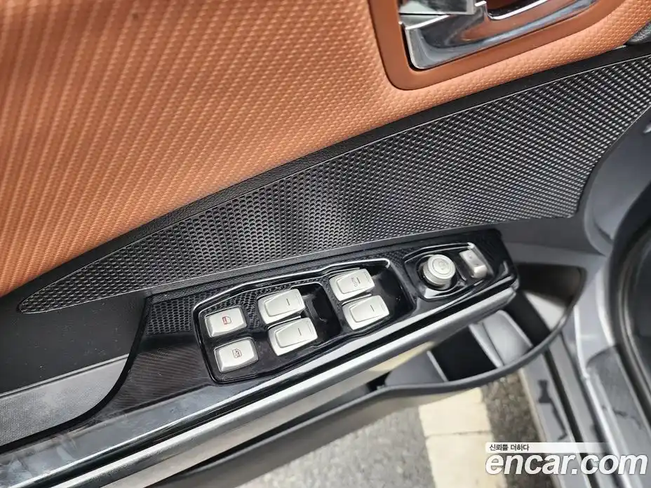 SsangYong TIBOLI 2018 1.6 Автомат в Москве № 818885, фото 15