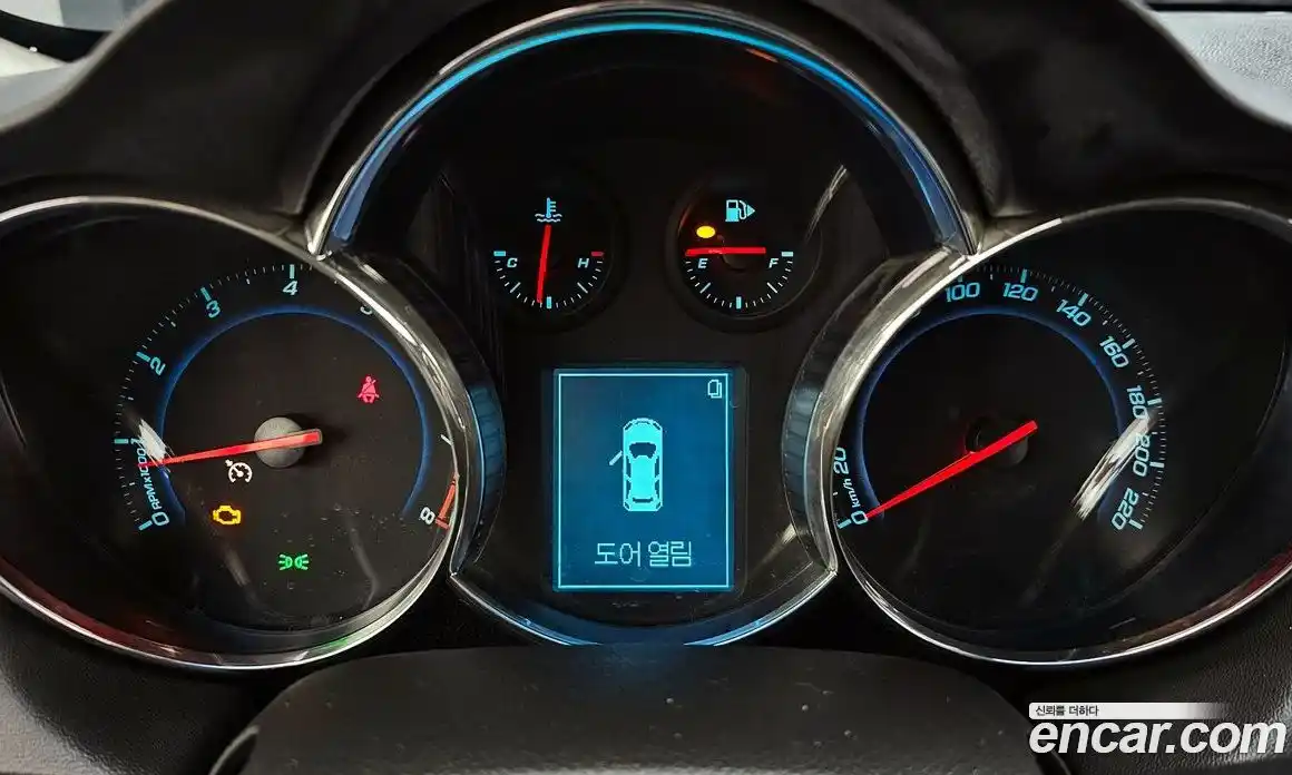 Chevrolet Cruze 2013 1.8 гидро в Москве № 820030, фото 8