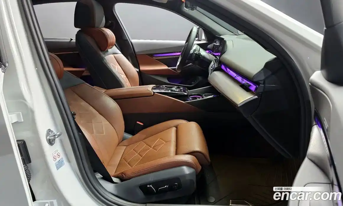 BMW 5-Series 2024 2.0 Автомат в Москве № 820450, фото 11