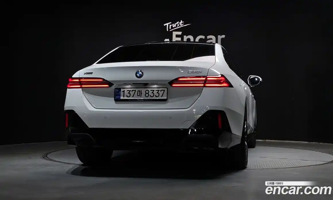 BMW 5-Series 2024 2.0 Автомат в Москве № 820450, фото 4