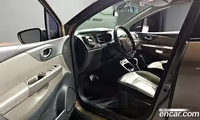 Renault QM3 2016 1.5 Автомат в Москве № 820605, миниатюра 12