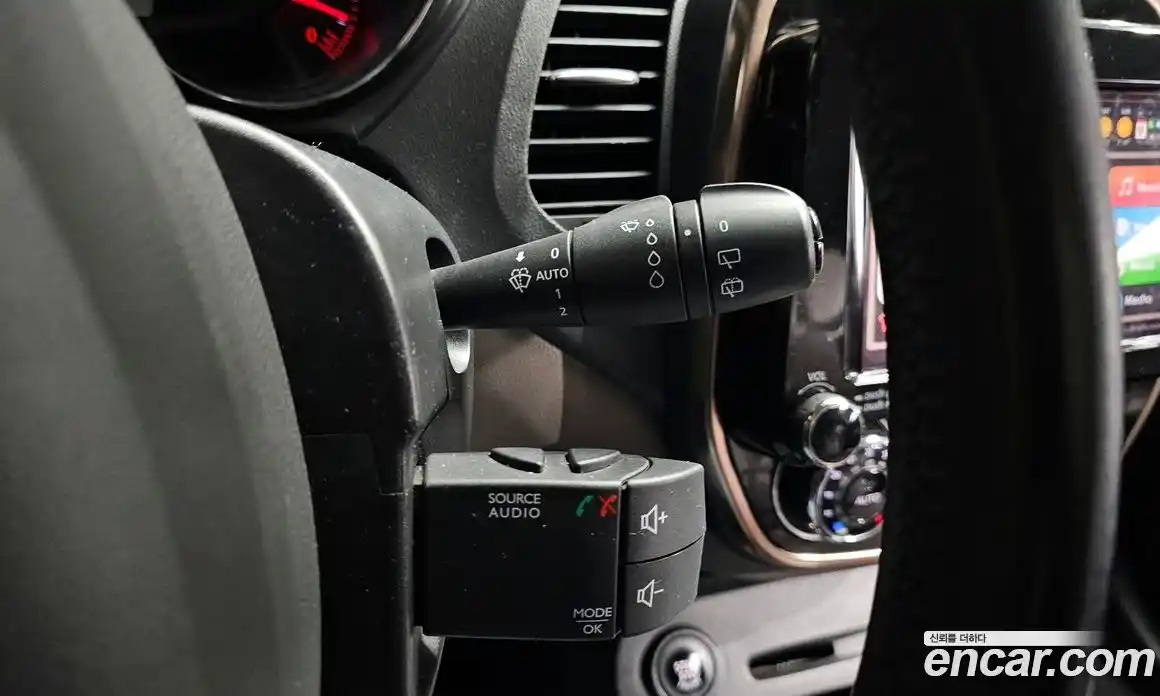 Renault QM3 2016 1.5 Автомат в Москве № 820605, фото 16