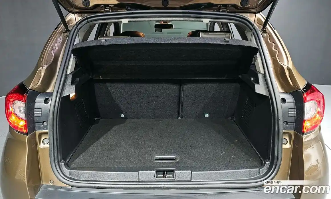 Renault QM3 2016 1.5 Автомат в Москве № 820605, фото 20