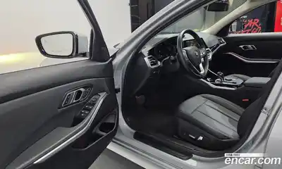 BMW 3-Series 2019 2.0 Автомат в Москве № 821561, миниатюра 10