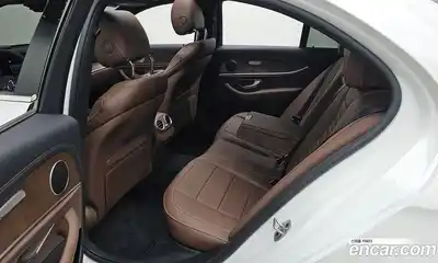 Mercedes-Benz E-Class 2022 2.0 Автомат в Москве № 821896, миниатюра 11