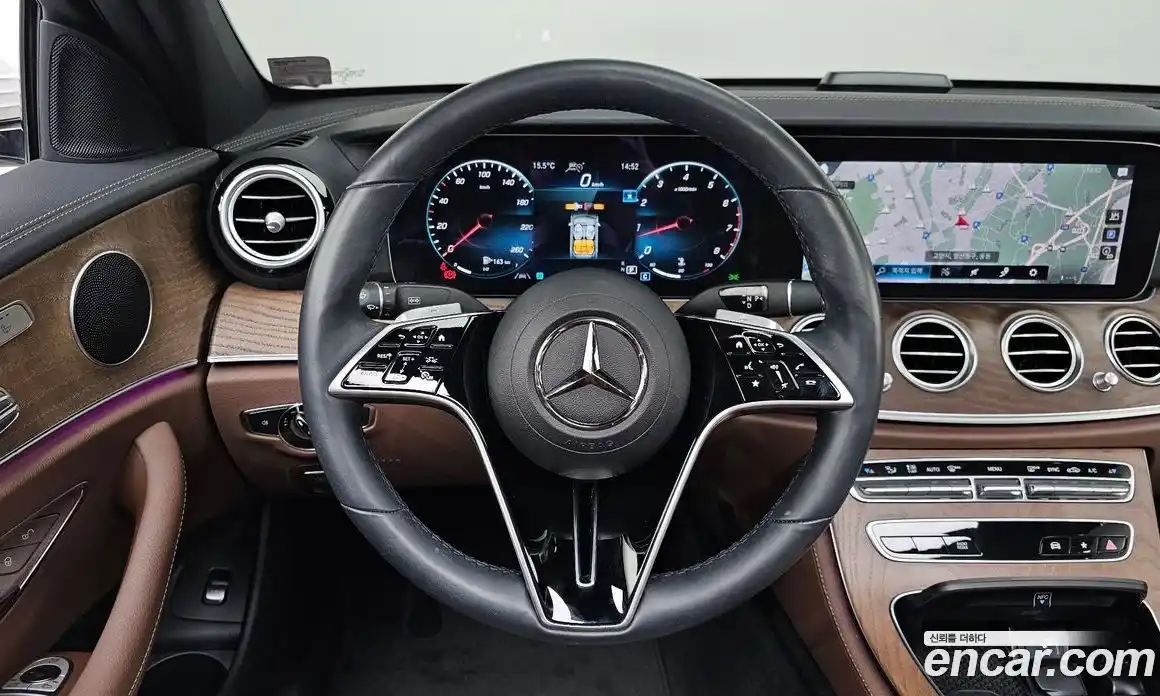 Mercedes-Benz E-Class 2022 2.0 Автомат в Москве № 821896, фото 12