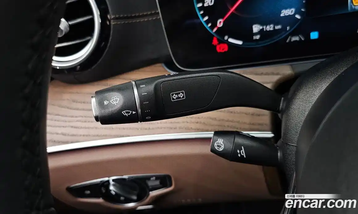 Mercedes-Benz E-Class 2022 2.0 Автомат в Москве № 821896, фото 18