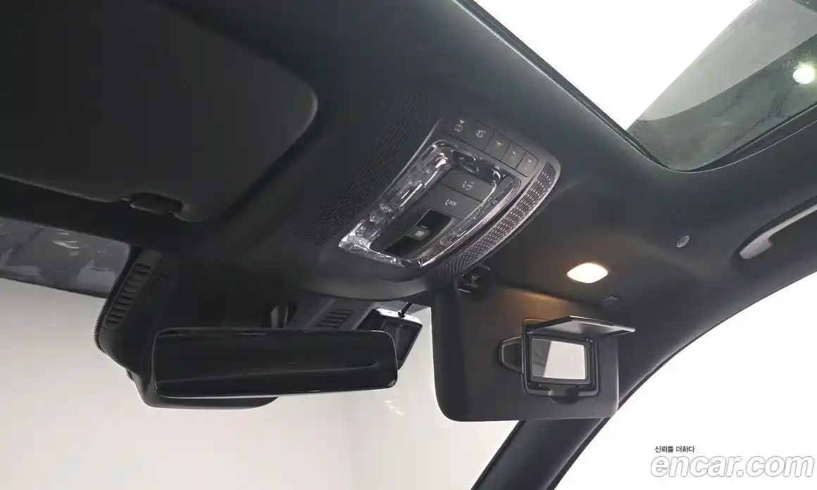 Mercedes-Benz GLA-Class 2023 2.0 Автомат в Москве № 821909, фото 18