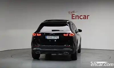 Mercedes-Benz GLA-Class 2023 2.0 Автомат в Москве № 821909, миниатюра 3