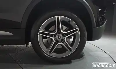 Mercedes-Benz GLA-Class 2023 2.0 Автомат в Москве № 821909, миниатюра 4