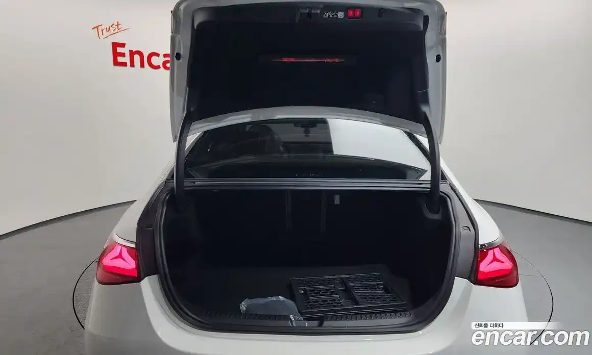 Mercedes-Benz E-Class 2025 2.0 Автомат в Москве № 821938, фото 20