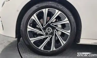 Mercedes-Benz E-Class 2025 2.0 Автомат в Москве № 821938, миниатюра 5