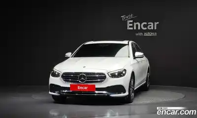 Mercedes-Benz E-Class 2021 2.0 Автомат в Москве № 822583, миниатюра 3