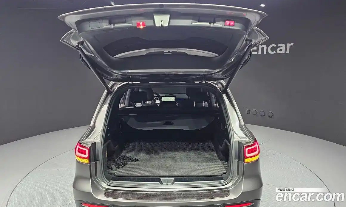 Mercedes-Benz GLB-Class 2021 2.0 Автомат в Москве № 822965, фото 19