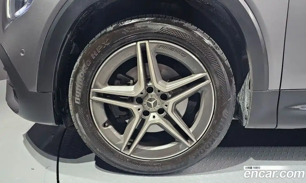 Mercedes-Benz GLB-Class 2021 2.0 Автомат в Москве № 822965, фото 5