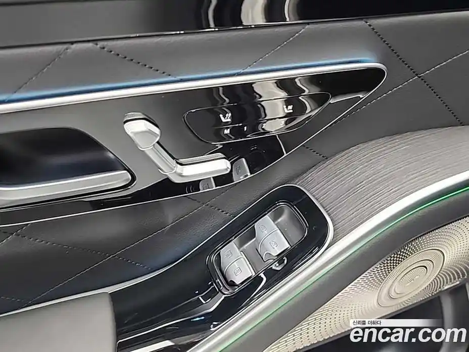Mercedes-Benz S-Class 2023 3.0 Автомат в Москве № 822987, фото 13