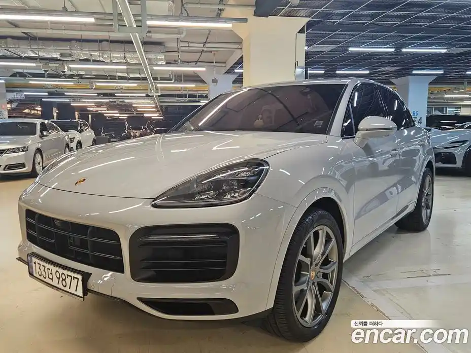Porsche Cayenne 2023 3.0 Автомат в Москве № 824512, фото 2