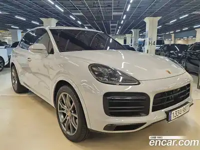 Porsche Cayenne 2023 3.0 Автомат в Москве № 824512, миниатюра 3
