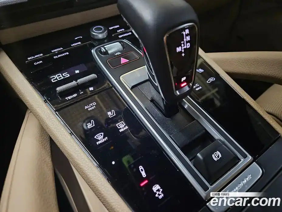 Porsche Cayenne 2023 3.0 Автомат в Москве № 824512, фото 9