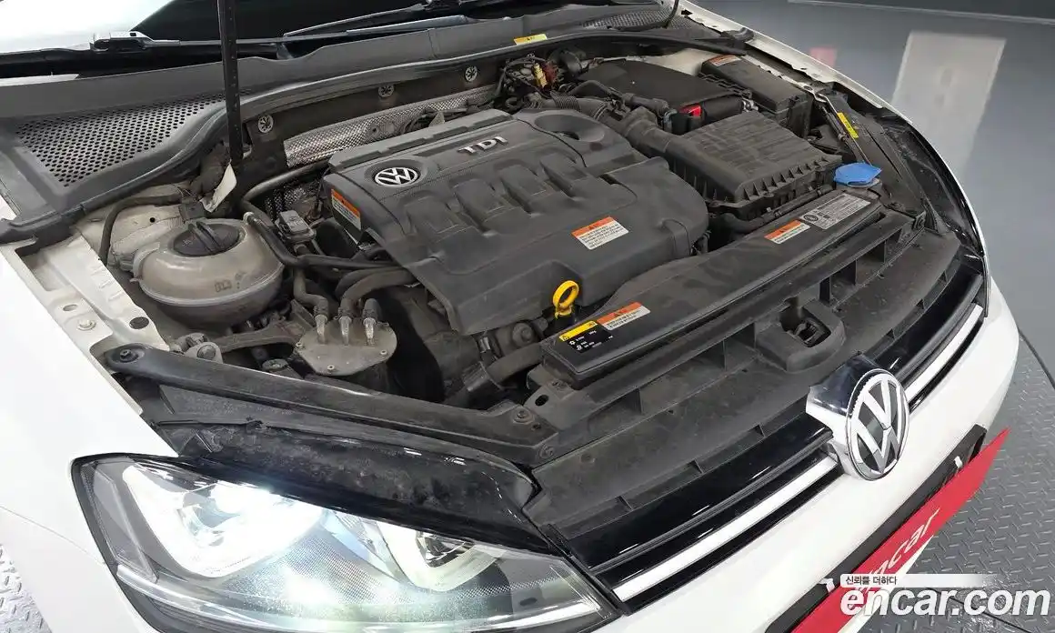 Volkswagen Golf 2014 2.0 Автомат в Москве № 826165, фото 6