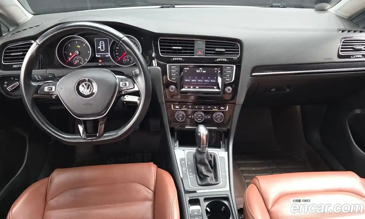 Volkswagen Golf 2014 2.0 Автомат в Москве № 826165, фото 7