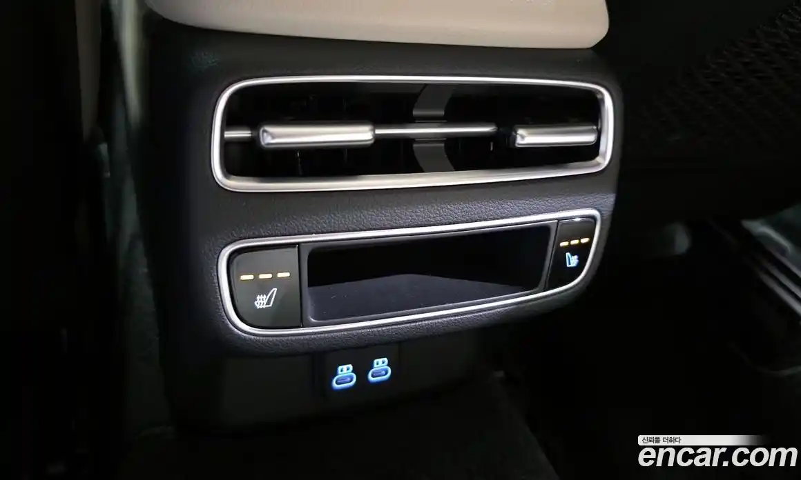 Genesis GV70 2025 2.5 гидро в Москве № 115942, фото 19
