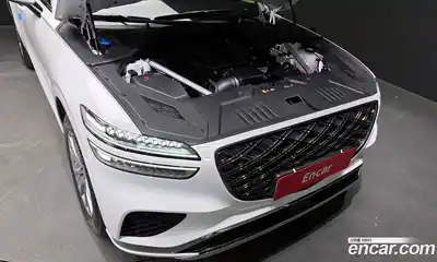 Genesis GV70 2025 2.5 гидро в Москве № 115942, миниатюра 6