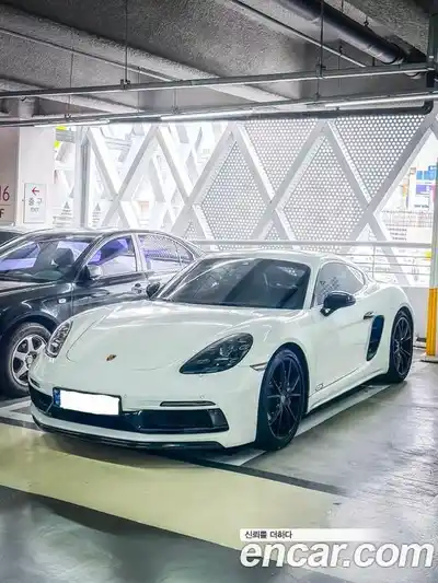 Porsche 718, 2018