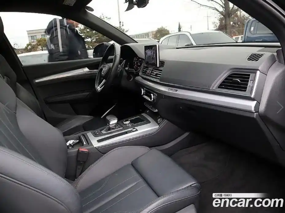 Audi Q5 2020 2.0 Автомат в Москве № 196814, фото 14