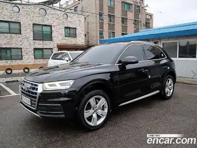 Audi Q5 2020 2.0 Автомат в Москве № 196814, миниатюра 2