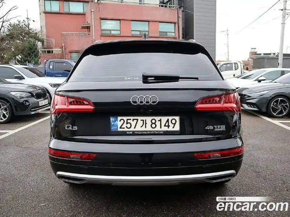Audi Q5 2020 2.0 Автомат в Москве № 196814, фото 4
