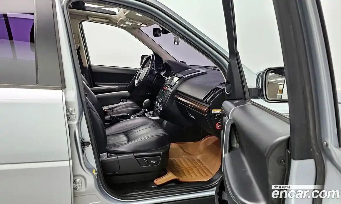 Land Rover Freelander 2011 2.2 Автомат в Москве № 198228, фото 11