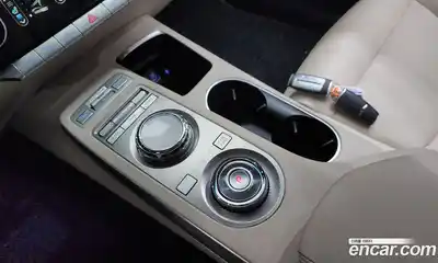 Genesis GV70 2022 2.5 гидро в Москве № 25834, миниатюра 9
