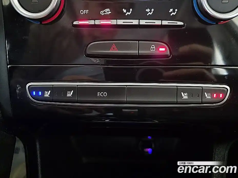Renault QM6 2018 2.0 гидро в Москве № 424109, фото 13