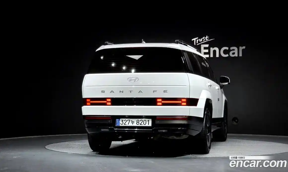 Hyundai Santa Fe 2024 1.6 Автомат в Москве № 796799, фото 4