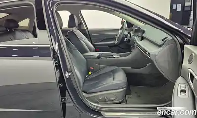 Hyundai Sonata 2024 1.6 Автомат в Москве № 796972, миниатюра 10