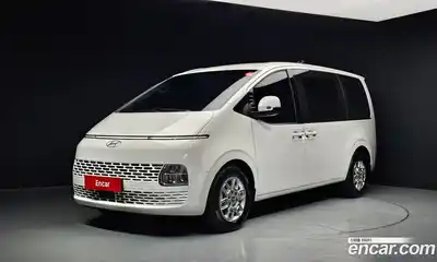 Hyundai Staria, 2025