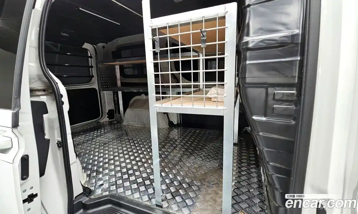 Hyundai Staria 2025 1.6 Автомат в Москве № 796997, фото 11