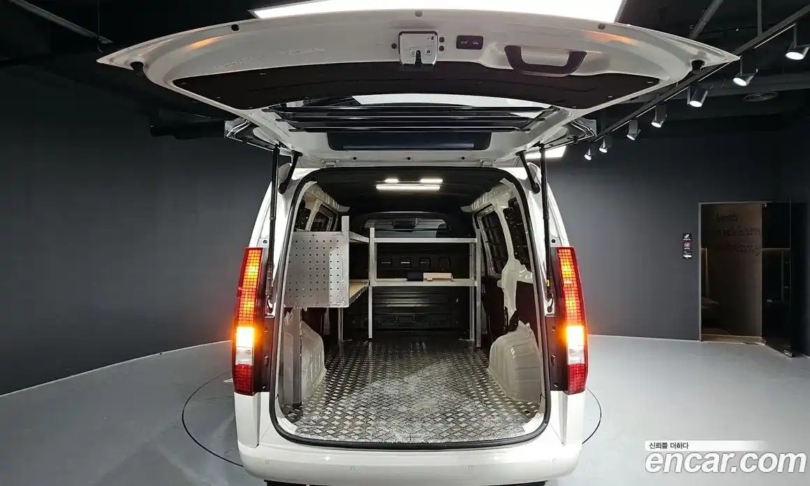 Hyundai Staria 2025 1.6 Автомат в Москве № 796997, фото 19