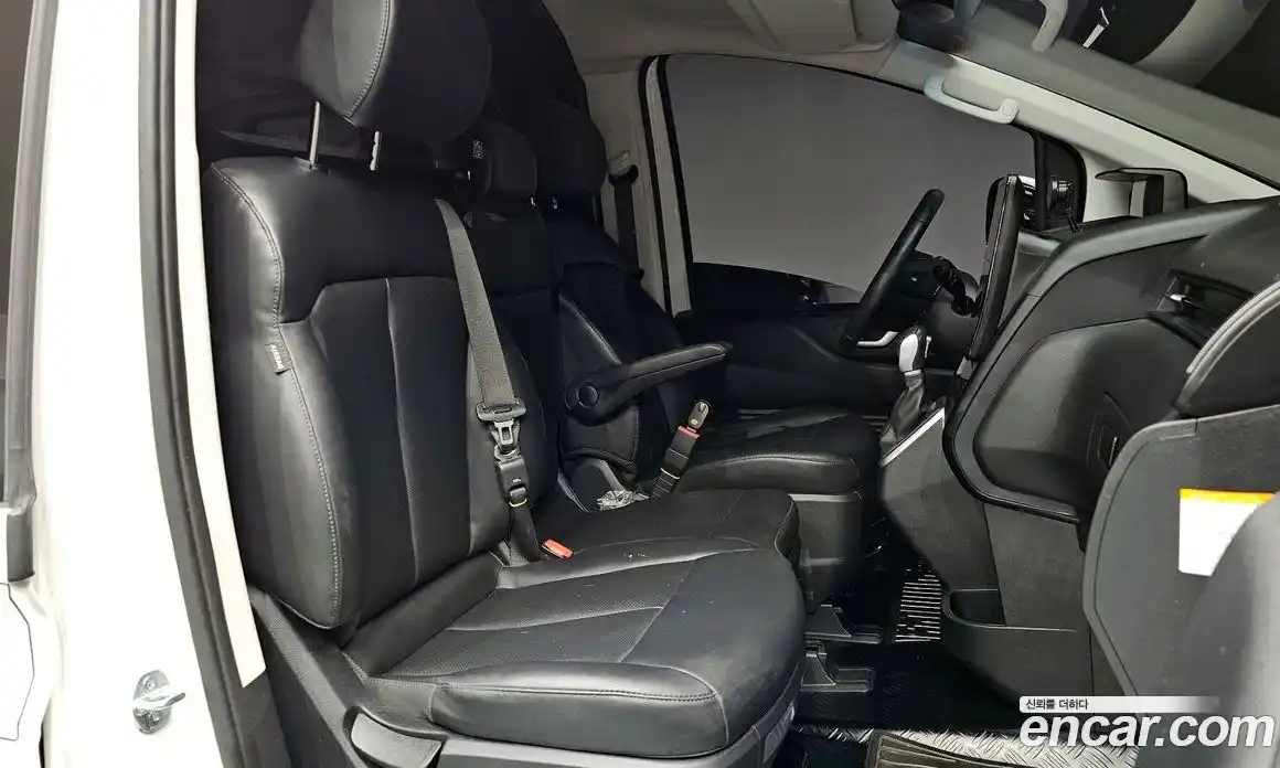 Hyundai Staria 2025 1.6 Автомат в Москве № 796997, фото 10