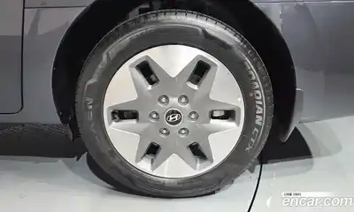 Hyundai Staria 2024 1.6 Автомат в Москве № 797016, миниатюра 4