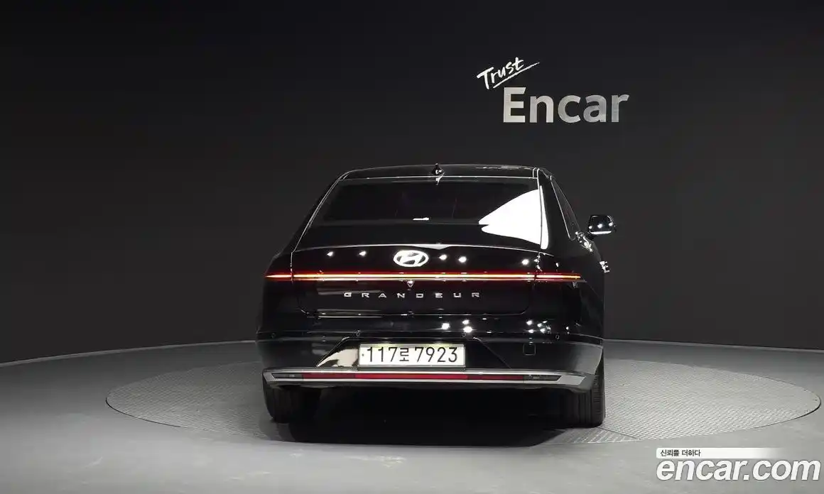 Hyundai Grandeur 2023 2.5 Автомат в Москве № 797115, фото 4