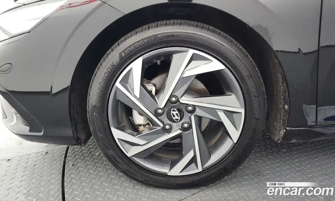 Hyundai Avante 2023 1.6 Автомат в Москве № 797313, фото 4