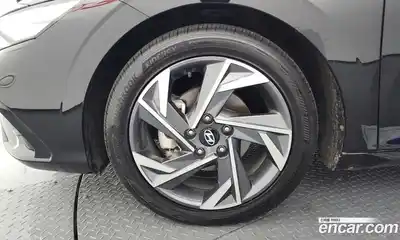 Hyundai Avante 2023 1.6 Автомат в Москве № 797313, миниатюра 4