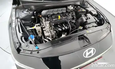 Hyundai Avante 2023 1.6 Автомат в Москве № 797313, миниатюра 5